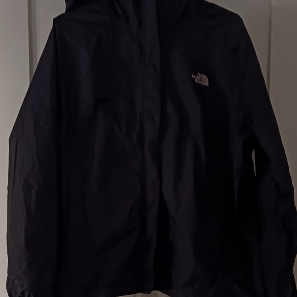 North Face Raincoat, Size XL, slightly fitted